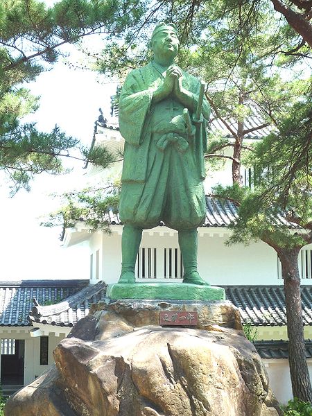 Estátua de Amakusa Shiro no castelo Shimabara